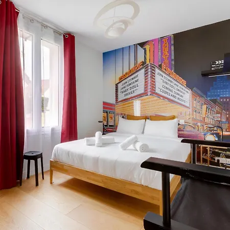 Capsule Fun Cinema Foot Poker Console Jeux De Jardin Villa Mareil-Marly